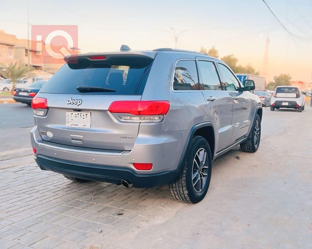 جيب جراند شيروكي